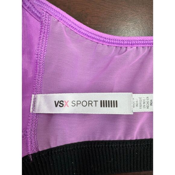 Victoria’s Secret X Sport Front Zip and Closure Sports Bra Size 38D - Picture 5 of 6